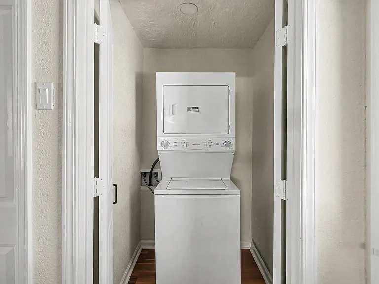 2430 Summer Spring Dr — Photo 18