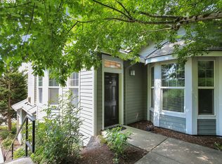 890 Springtree Ln, West Linn, OR 97068