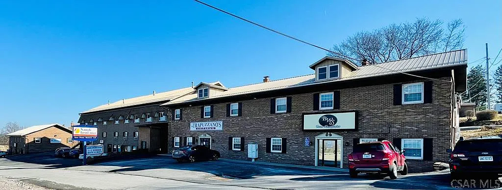 2 bed, 1.0 bath, $1,295 — Photo 1