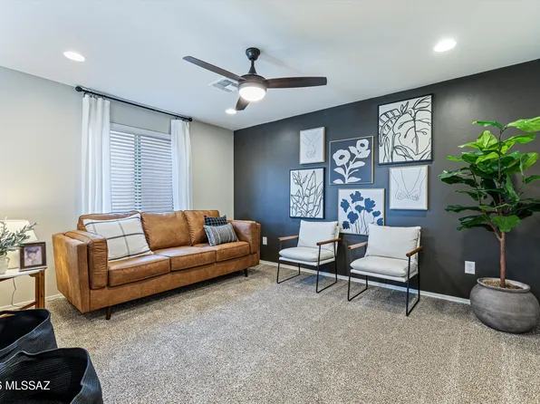 639 W Calle Espadero, Sahuarita, AZ 85629