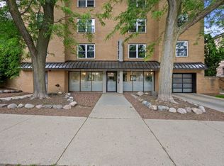 2121 N Cambridge Ave APT 210, Milwaukee, WI 53202