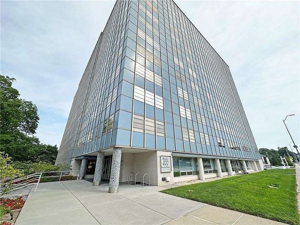 1st image of 333 W Meyer Blvd APT 312