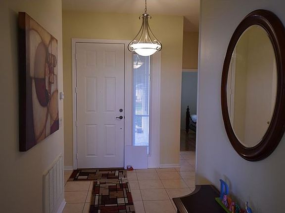 5th image of 843 Wolf Creek St
