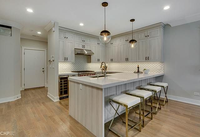 1st image of 1542 N Hudson Ave #2F