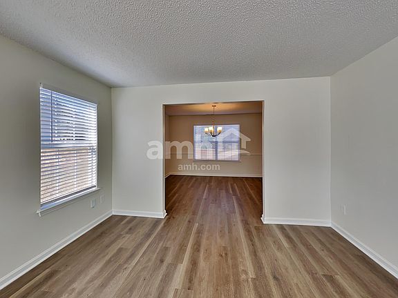 5th image of 328 Kaleb Ct
