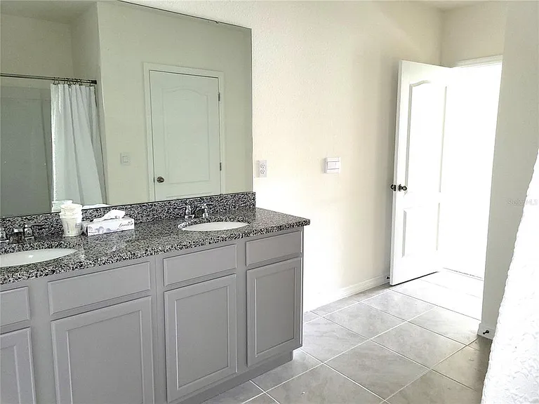 420 Noble Ave — Photo 18