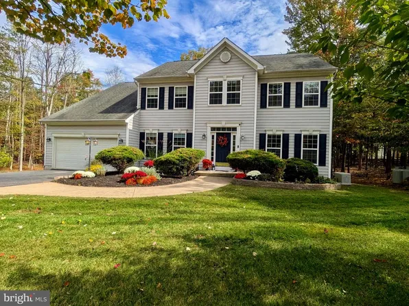 350 Rotterham Dr, Hedgesville, WV 25427