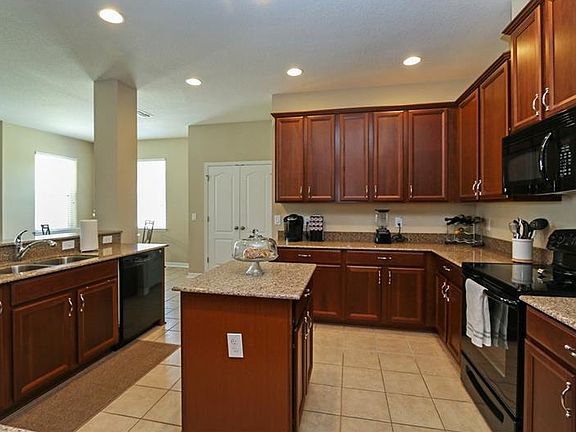 4th image of 3511 McCormick Woods Dr