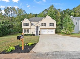 1524 Jade Cove Dr, Powder Springs, GA 30127