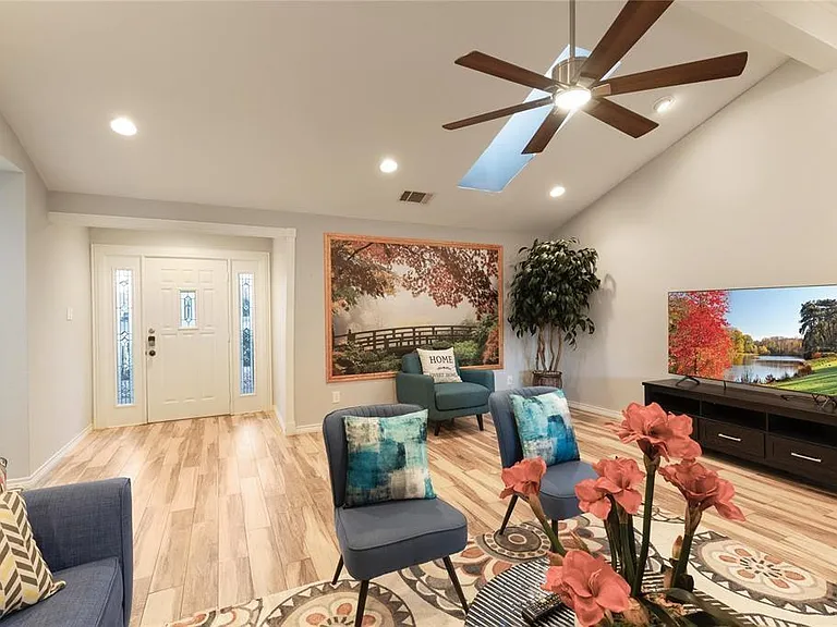 11200 Iron Oak Trl — Photo 14