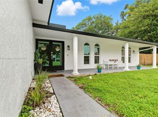 1672 NW 192nd Ter, Miami Gardens, FL 33169