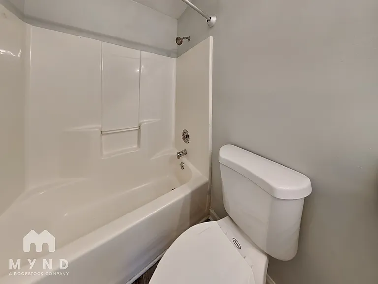 160 Thomas Crossing Dr — Photo 23