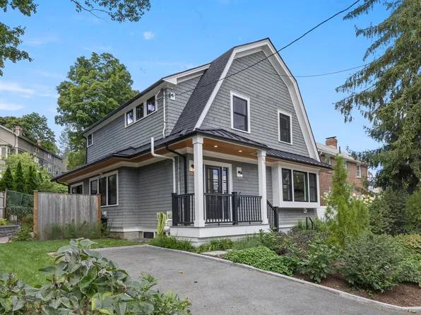 579 Centre St, Newton, MA 02458