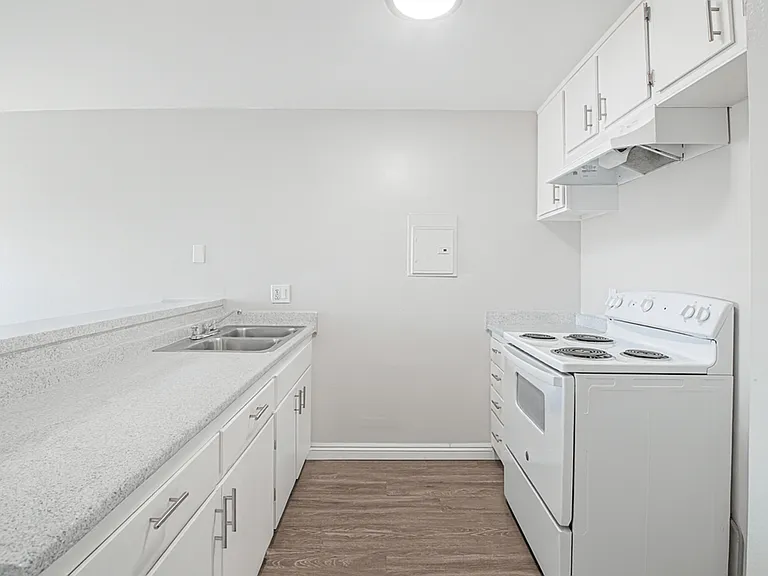 1605 W Holt Ave #3 — Photo 6