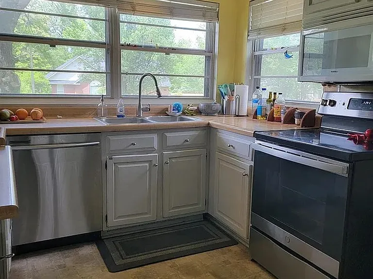 38 Fair Oaks Pl — Photo 13