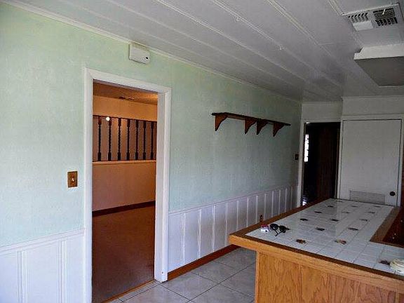 5th image of 1112 Whitewing Dr