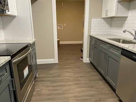 2nd image of 6783 Gaspar Cir E