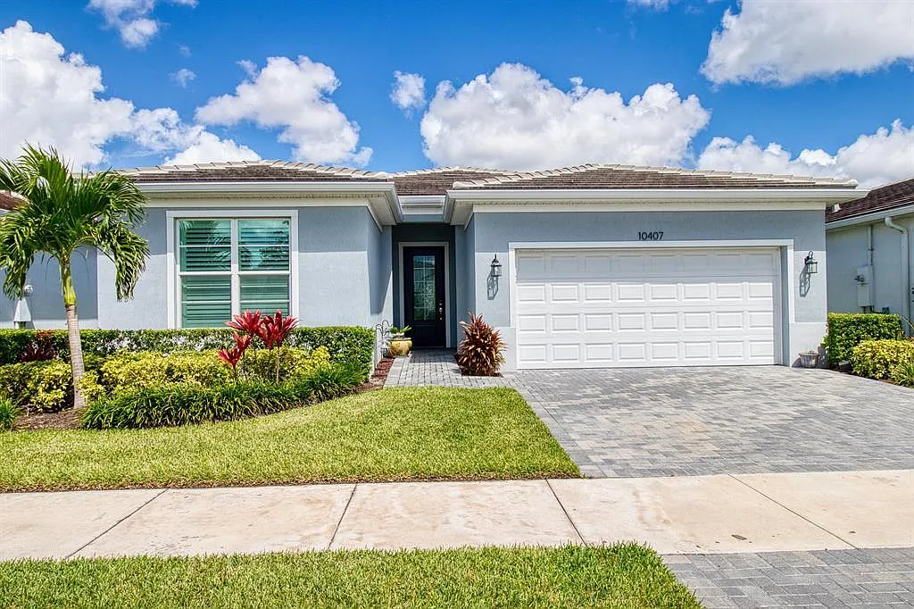3 bed, 2.0 bath, 2080 sqft, $3,500 — Photo 1