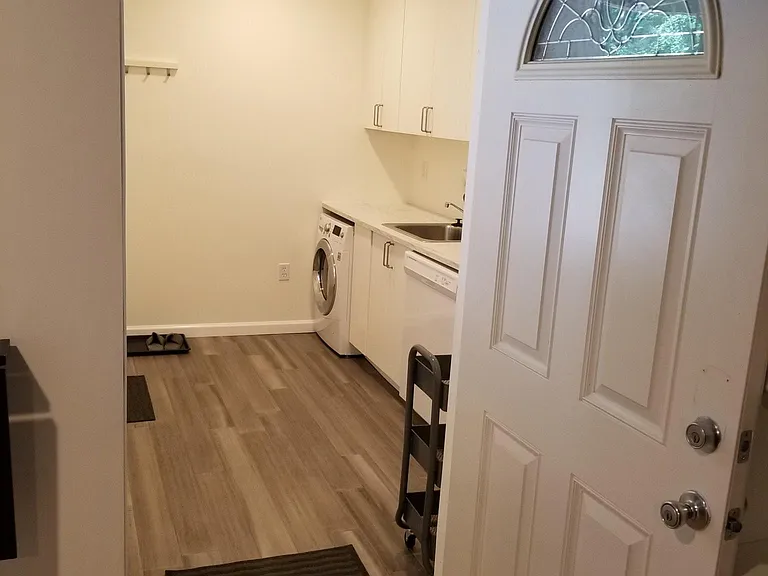 entrance to kitchen from dining room