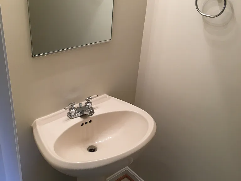 Main Half Bath 1_06302017