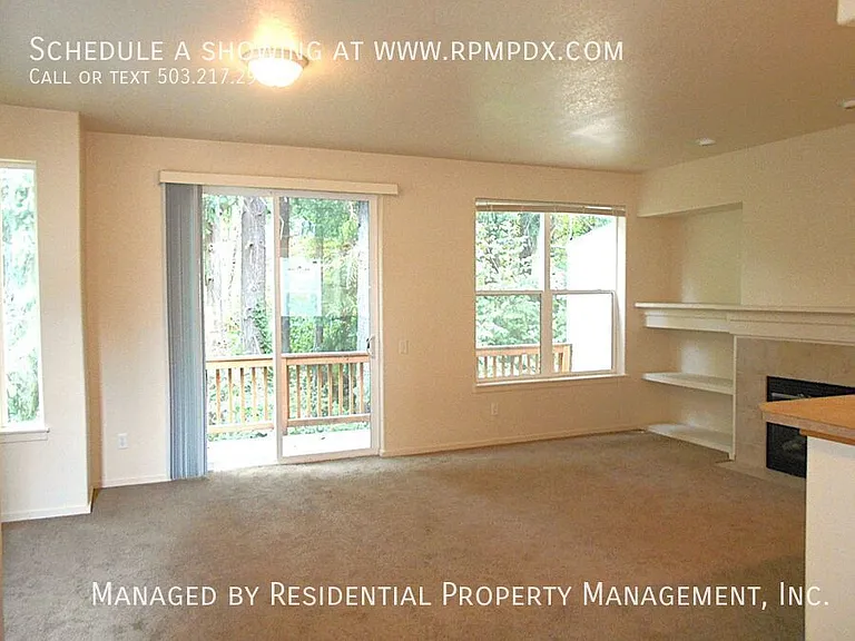 2095 NE Sheffield Ave — Photo 5