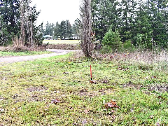 4th image of 101 Sunrise Lane SE