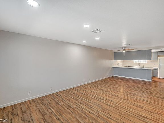 4th image of 3272 Jericho St Unit B