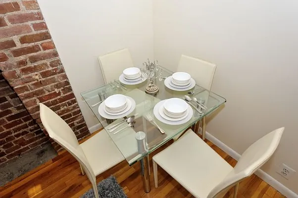 Rented by Eisenberg Exclusives | media 10