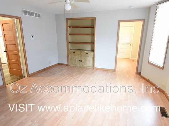 4th image of 2728 Sacramento St