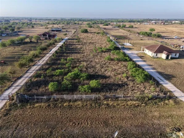 9303 E Mile 20 Rd, Edcouch, TX 78538