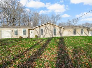 1090 Robb Hill Rd, Martinsville, IN 46151