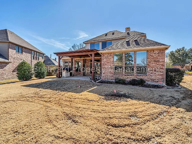 350 Pine Valley Dr — Photo 48