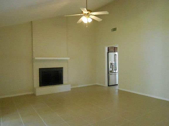5th image of 1125 Harbor Village Dr