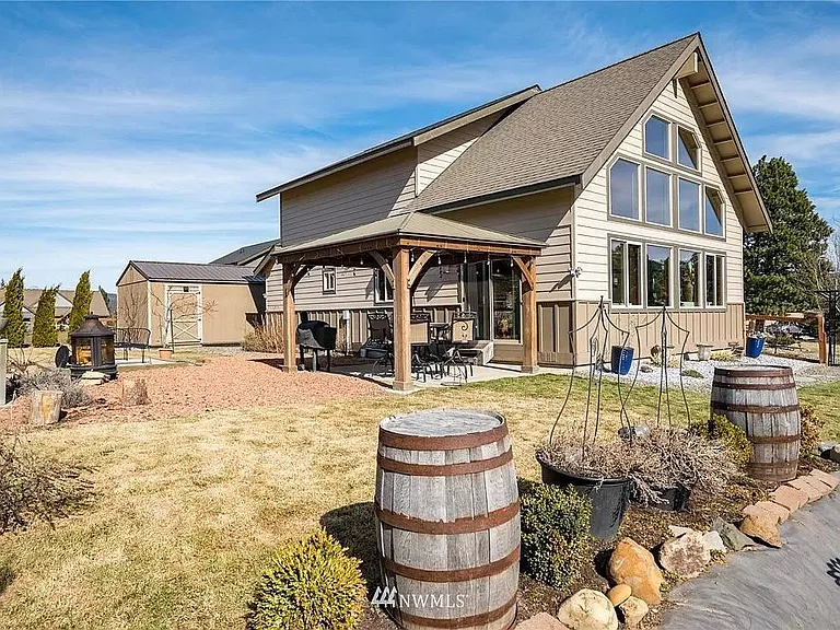 351 Dakota Heights Dr — Photo 5