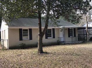 21 Sherwood Dr, Hinesville, GA 31313