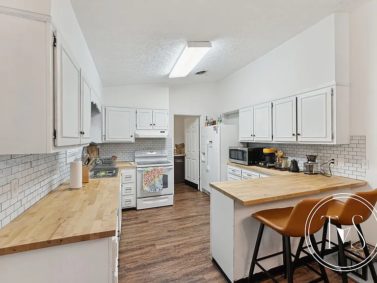 32 Gregory Ct — Photo 17