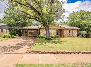 804 N Ector Dr, Euless, TX 76039