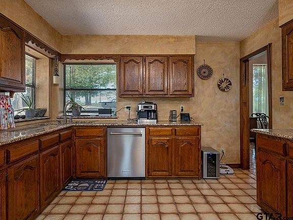5th image of 11585 County Road 3101