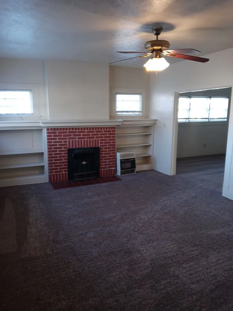 2203 St. John- House — Photo 3