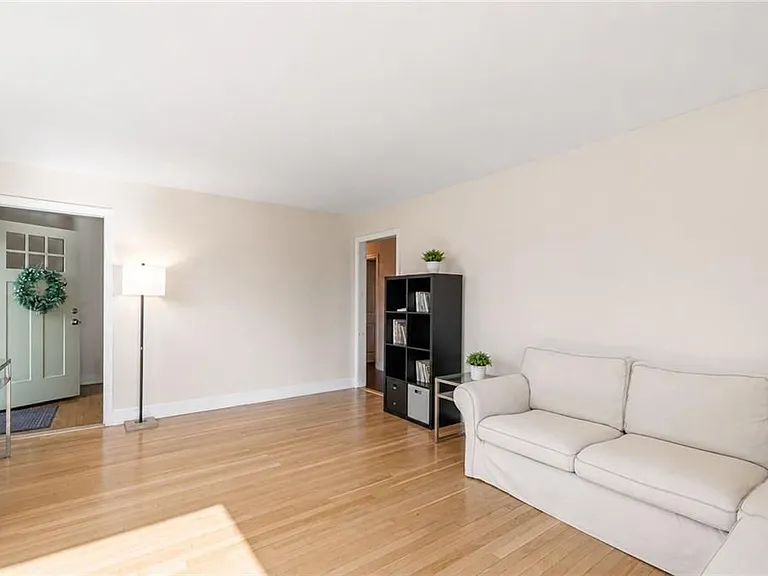 5 Interlocken Rd — Photo 10
