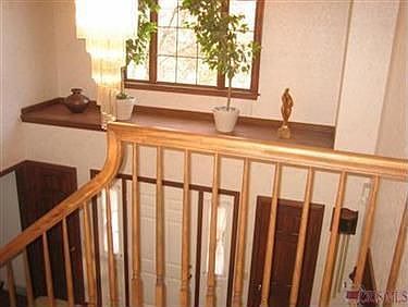 3rd image of 8834 Altura Dr NE