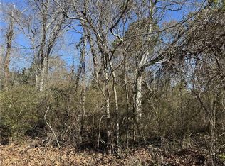 1251 Bayou Dr, Mandeville, LA 70448