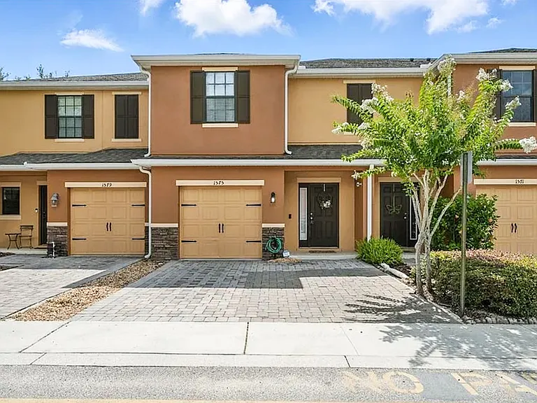 1575 Downy Birch Ln — Photo 1