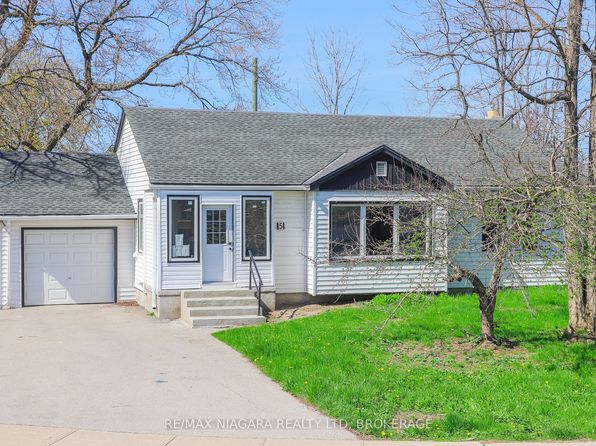 5 Meadowvale Dr, Saint Catharines, ON L2N 3Z6