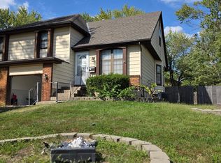 9100 W 102nd St, Overland Park, KS 66212