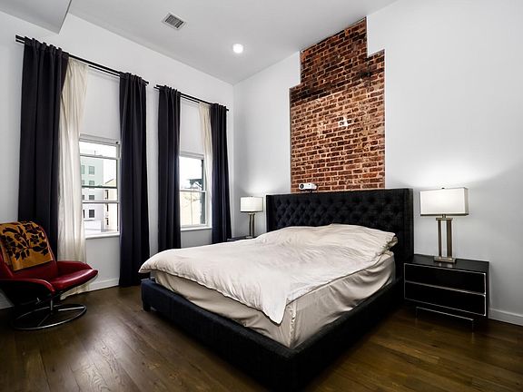 4th image of 371 4th St #2