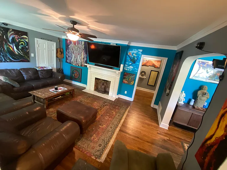 3589 Kenwood Ave — Photo 5