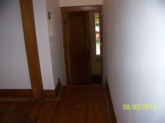 4th image of 5525 S Richmond St