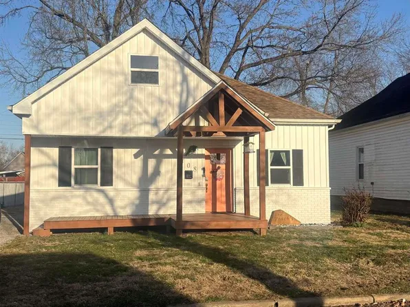 408 N 11th St, Herrin, IL 62948