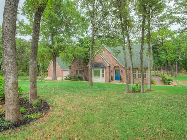 9216 Oakmont Dr, Oklahoma City, OK 73131